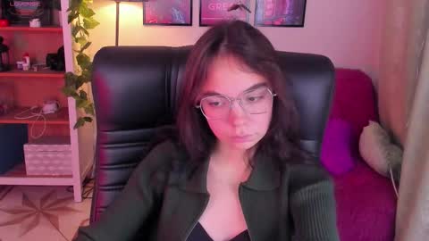 Elise online show from October 14, 4:42 pm