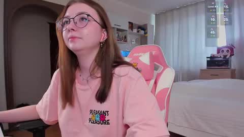 Elise    online show from March 7, 10:56 am