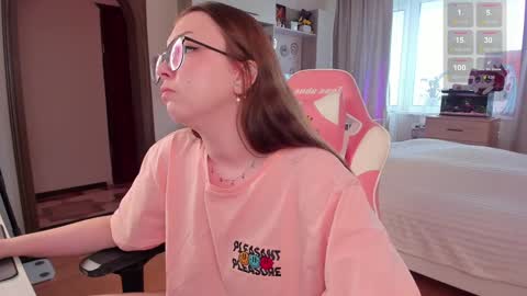 Elise    online show from February 3, 10:14 am