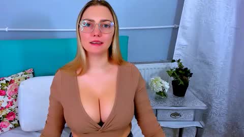 Elise online show from February 18, 11:20 am