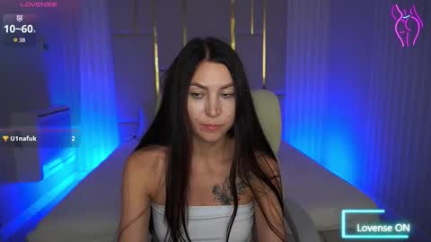 Snapshot of elisevelour chatting on October 18, 2:09 pm elisevelour online show from October 18, 2:09 pm