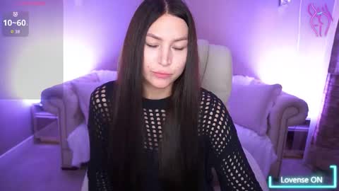 Snapshot of elisevelour chatting on October 21, 12:42 pm elisevelour online show from October 21, 12:42 pm