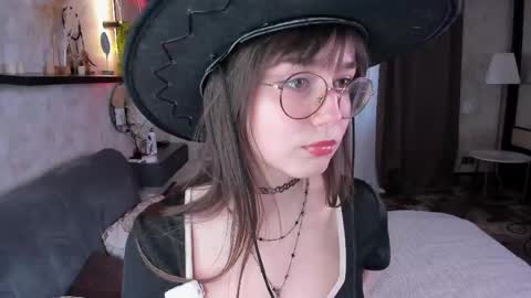 Elis online show from April 24, 8:17 am