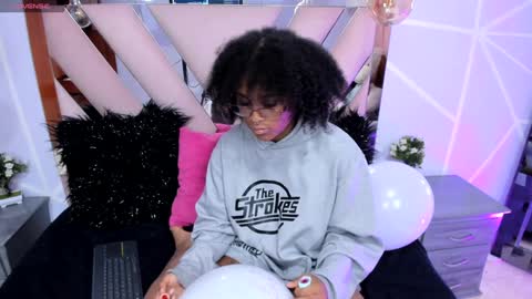 elit noa online show from December 13, 9:51 pm