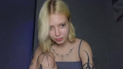 Elizabeth online show from September 17, 5:11 pm