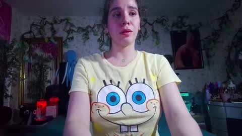 Snapshot of elizabeth77_ chatting on October 18, 10:00 pm Elizabeth online show from October 18, 10:00 pm