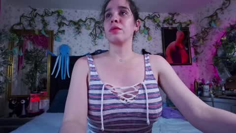 Elizabeth online show from January 21, 7:17 pm