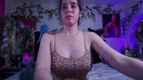 Elizabeth online show from January 28, 8:15 pm