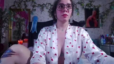 Snapshot of elizabeth77_ chatting on October 4, 8:57 pm Elizabeth online show from October 4, 8:57 pm