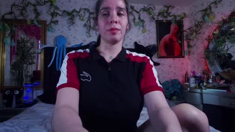 Elizabeth online show from February 4, 8:17 pm