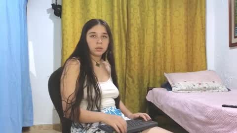 Snapshot of elizabeth_evanz chatting on January 12, 2:14 am elizabeth online show from January 12, 2:14 am