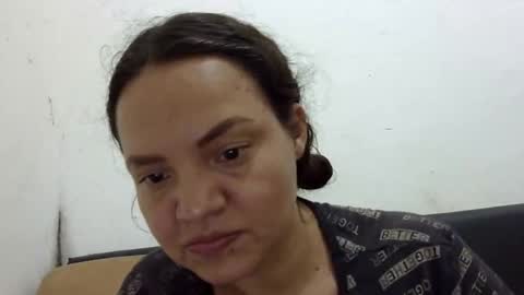 Snapshot of elizabeth_martinez_ chatting on October 14, 7:05 pm Elizabeth Martinez online show from October 14, 7:05 pm