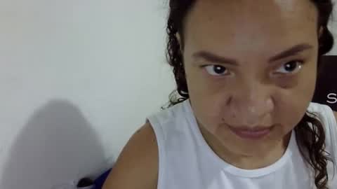 Snapshot of elizabeth_martinez_ chatting on October 25, 6:48 pm Elizabeth Martinez online show from October 25, 6:48 pm