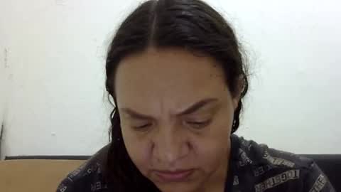 Snapshot of elizabeth_martinez_ chatting on October 22, 4:45 pm Elizabeth Martinez online show from October 22, 4:45 pm