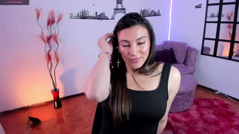 Elizabeth online show from December 11, 4:20 pm