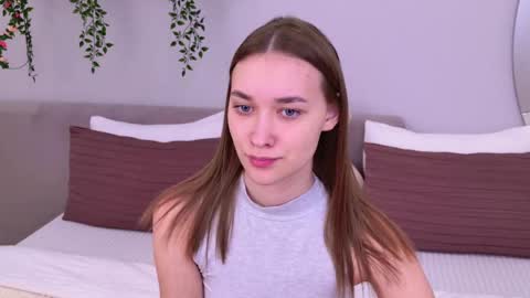 Snapshot of elizabethcash chatting on February 27, 3:15 pm Elizabeth online show from February 27, 3:15 pm