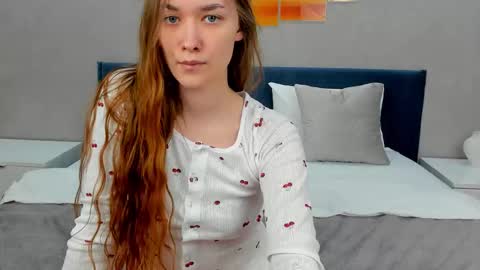 Elizabeth online show from February 3, 4:12 pm