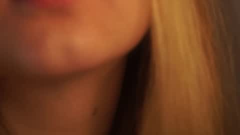 Snapshot of elizabethennals chatting on October 23, 6:47 pm Elizabeth online show from October 23, 6:47 pm