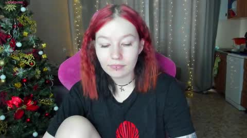 Snapshot of elizabethflowerr chatting on January 21, 4:54 am Eli online show from January 21, 4:54 am