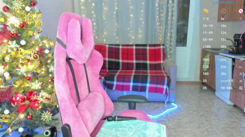 Snapshot of elizabethflowerr chatting on December 3, 4:06 pm Eli online show from December 3, 4:06 pm