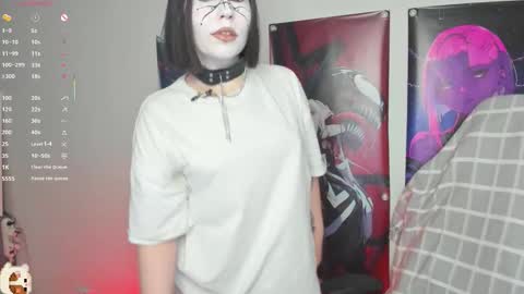 Snapshot of elizabethflowerr chatting on October 24, 4:08 am Eli online show from October 24, 4:08 am