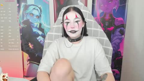 Snapshot of elizabethflowerr chatting on November 1, 4:27 am Eli online show from November 1, 4:27 am