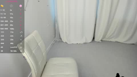 elizabethmad online show from October 16, 7:44 am