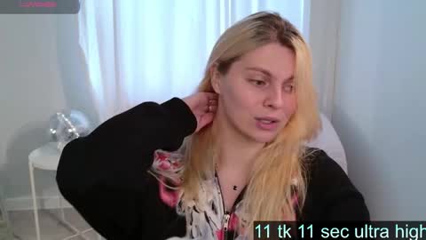 elizabethmad online show from September 29, 6:18 am