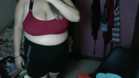 Snapshot of elizabethtaylor1 chatting on October 13, 10:40 am Elizabeth online show from October 13, 10:40 am