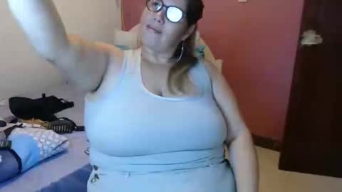 Elizabeth online show from January 7, 10:41 pm