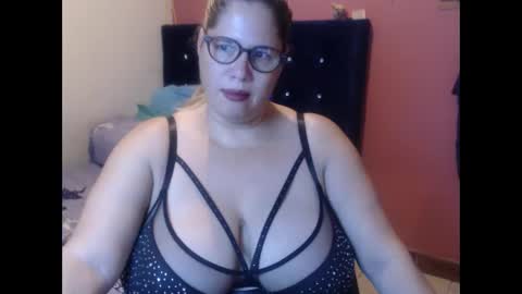 Elizabeth online show from February 6, 10:58 am