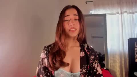 Snapshot of elizabethz chatting on December 16, 5:11 pm Tuli online show from December 16, 5:11 pm