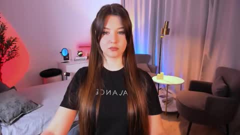 Eliza online show from March 11, 2:09 pm