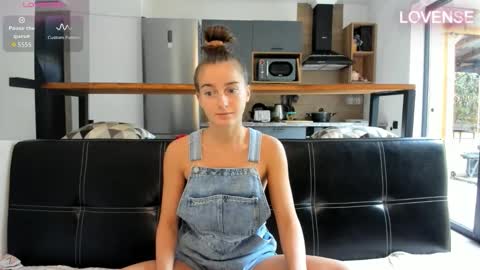 Eliz                               online show from December 18, 10:09 am