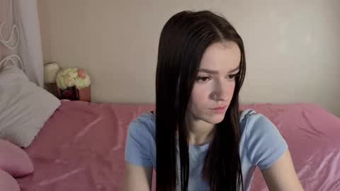 Snapshot of elizzza_ chatting on October 14, 5:21 am elizzza_ online show from October 14, 5:21 am