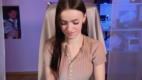 Snapshot of elizzza_ chatting on October 21, 5:22 am elizzza_ online show from October 21, 5:22 am