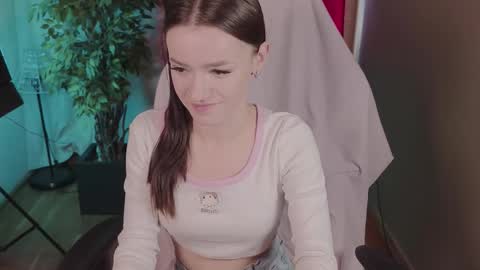 Snapshot of elizzza_ chatting on September 24, 5:28 am elizzza_ online show from September 24, 5:28 am