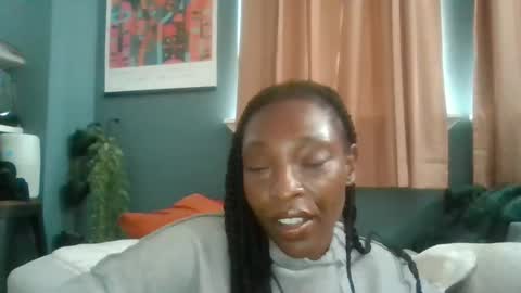 Snapshot of ella5eju chatting on September 10, 8:42 pm GFE online show from September 10, 8:42 pm