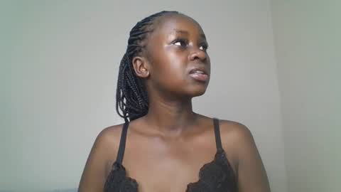 ella8_ online show from July 19, 9:22 am
