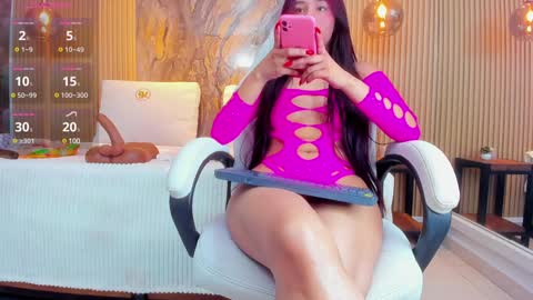 ella harper online show from January 17, 2:50 am