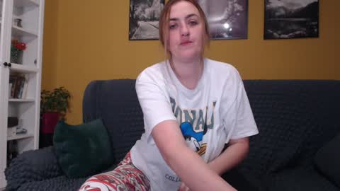 Ella  Max online show from January 15, 7:05 am