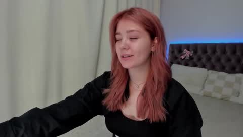 Ella Mayers online show from September 12, 12:56 pm