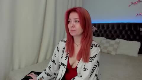 Ella Mayers online show from September 27, 12:56 pm