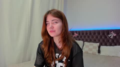 Ella Mayers online show from March 5, 9:50 pm