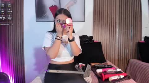 Snapshot of ella_rouse1 chatting on September 24, 12:37 pm ella rouse online show from September 24, 12:37 pm