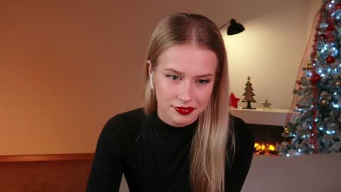 Ella online show from January 2, 8:46 pm