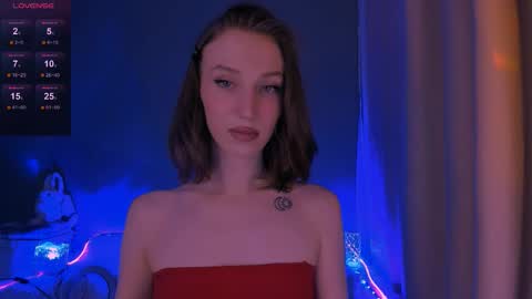 ellaamber online show from March 1, 1:27 am