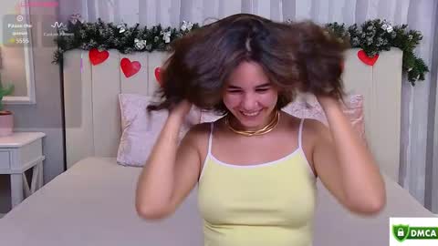 Snapshot of ellaander chatting on September 20, 4:11 am Ella online show from September 20, 4:11 am