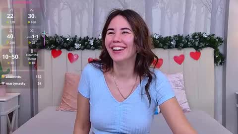 Snapshot of ellaander chatting on October 17, 4:27 am Ella online show from October 17, 4:27 am