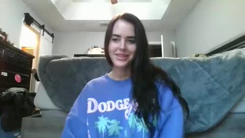 Ella online show from February 12, 1:06 pm